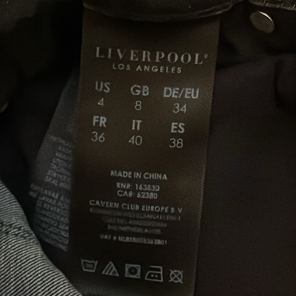 Liverpool the Crop Flare Jeans - Picture 6 of 11
